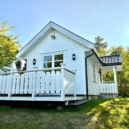 Cozy Near The Sea!